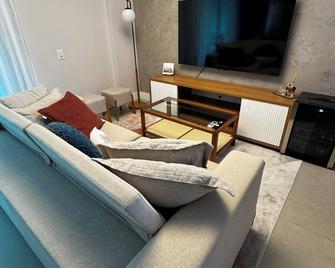 Duplex Leblon com Garagem Vista Cristo - 2 Quartos - Río de Janeiro - Sala de estar