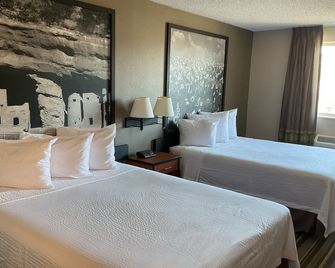 Super 8 by Wyndham Colorado Springs Airport - קולרדו ספרינגס - חדר שינה