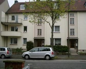 Holiday apartment Castrop-Rauxel for 1 - 3 persons with 2 bedrooms - Holiday apartment - Castrop Rauxel - Gebäude