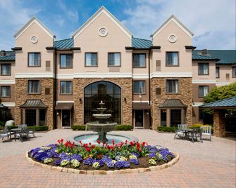 Staybridge Suites Charlotte Ballantyne By IHG - Charlotte - Edificio