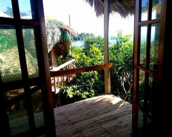 Reggae Vibes De Isla Romblon - Hostel - Romblon - Balcón