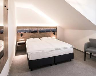 Hotel Fischerwirt - Ismaning - Bedroom
