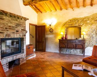 Appartamento gli Archi - Civitella Marittima - Sala de estar
