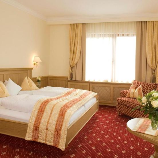 Gartenhotel Maria Theresia image 1