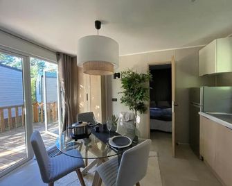 Camping Le Mont César - Gouvieux - Salle à manger