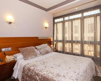Hotel Vetusta - Oviedo
