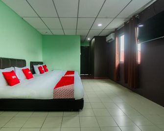 OYO 90124 Payang Puri Baru Hotel - Sarikei - Bedroom