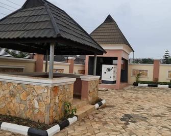 The Morville Suites and Apartments - Abeokuta - Patio