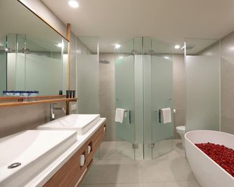 Illira Hotel Banyuwangi - Banyuwangi - Badkamer