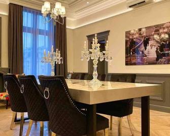 Oluxuxy49 - Appartements T3 De Prestige, Place Du Ralliement, 2ème 3ème Et 4ème Étage Sans Ascenseur - Angers - Comedor