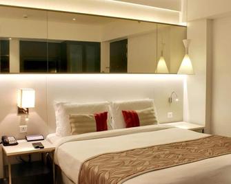 The Sahil Hotel - Mumbai - Bedroom