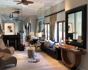 Mountview Guest House - Cape Town - Living room