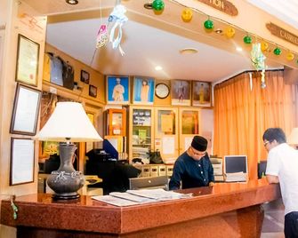 Hotel Rainbow - Brinchang - Rezeption