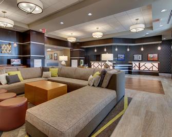 Drury Inn & Suites Columbus Polaris - קולומבוס - טרקלין