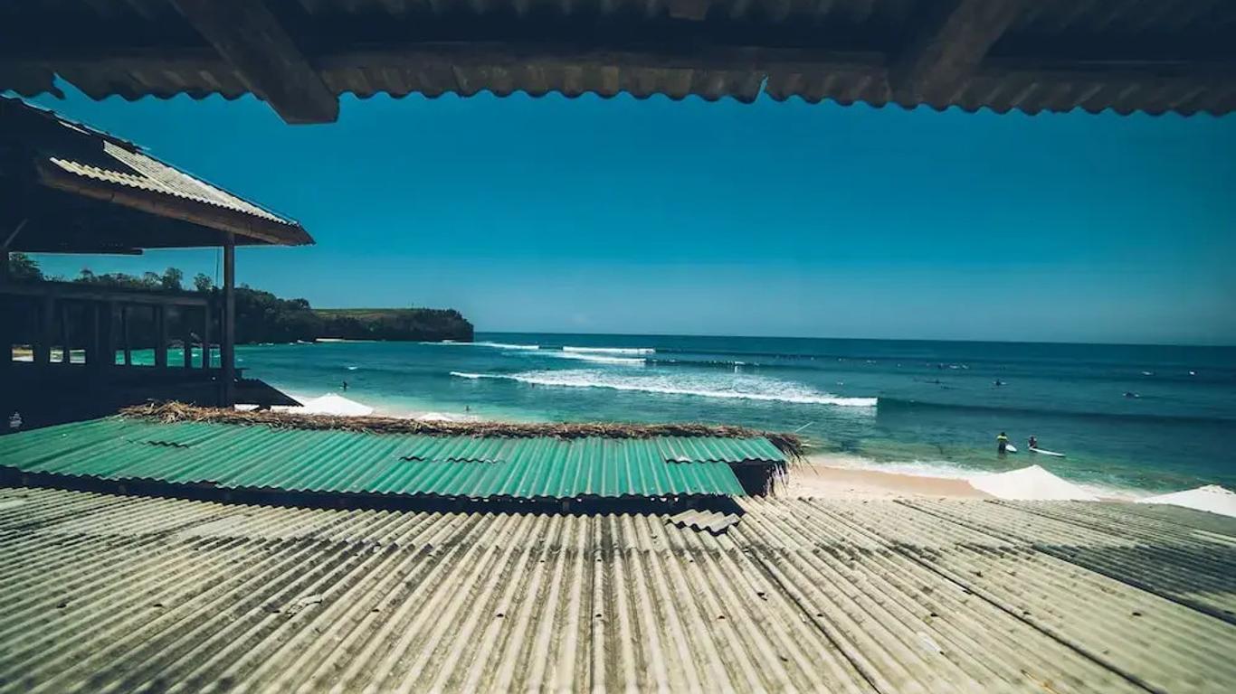 Jimbaran Balangan Beachfront Rooms