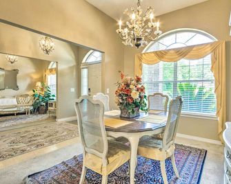 Waterfront Pensacola Home w/ Florida Room! - Pensacola - Dining room