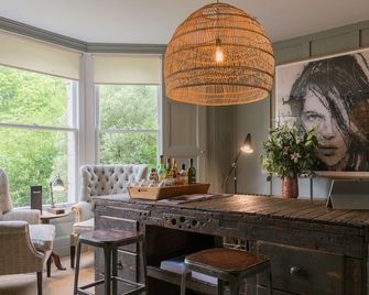 Number 38 Clifton - Bristol - Ruokailuhuone