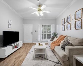 Cozy 2B 2B-Pool Heart of Austin - Austin - Salon