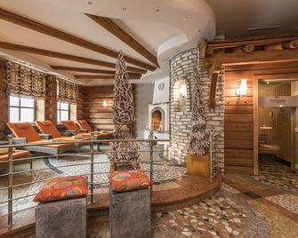 Eva, Village Hotel - Saalbach - Spa