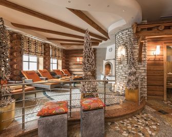 Eva, Village Hotel - Saalbach - Spa