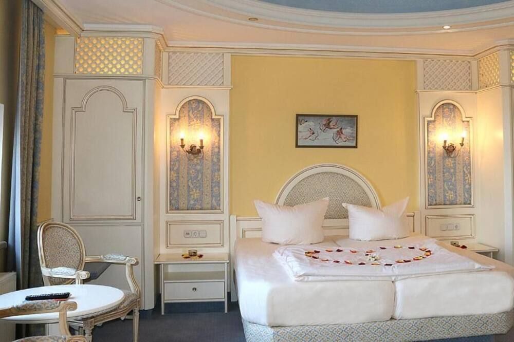 Hotel Spanischer Hof - Zabeltitz - Schlafzimmer