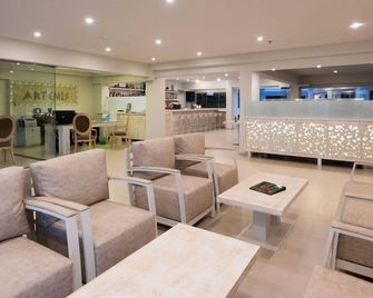 Artemis Hotel Apartments - Hersonissos - Lobby