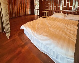 Sao La Homestay & Wine Bar - Ha Giang - Bedroom