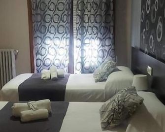 New Jj Hostel - Orense
