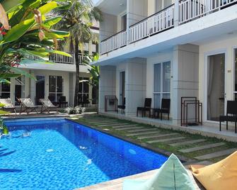 Sapo Jimbaran Bali - Denpasar - Basen