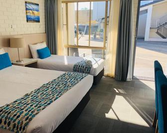Zorba Waterfront Motel - Batemans Bay - Bedroom