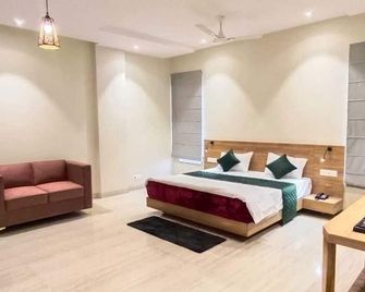 Kumaon Inn - Haldwani - Ložnice