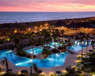 Puerto Antilla Grand Hotel - La Antilla - Piscina