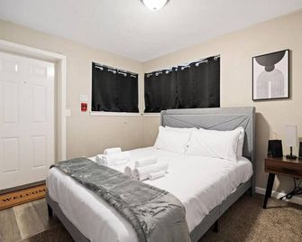Urban 1BD moments away from DT Peoria - Peoria - Bedroom