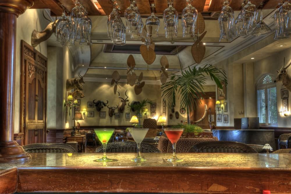 Pueblo Bonito Emerald Luxury Villas & Spa - מזטלאן - בר