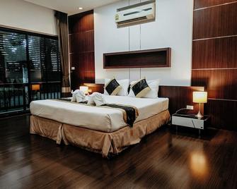 Rawai Grand House - Rawai - Chambre