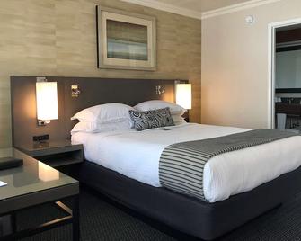 West Beach Inn, a Coast Hotel - Santa Barbara - Camera da letto