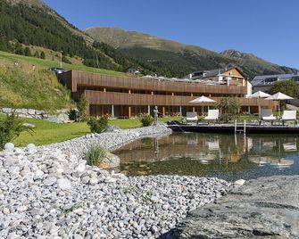 In Lain Hotel Cadonau - Zernez - Building