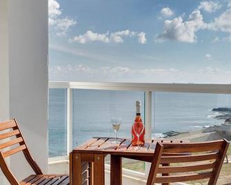 Marvellous Seafront Apartment in the Best Location - Sliema - Balcony