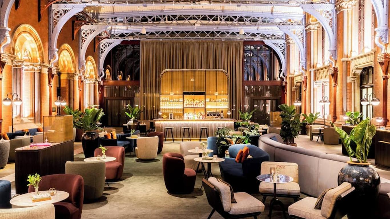 St. Pancras, London, Autograph Collection