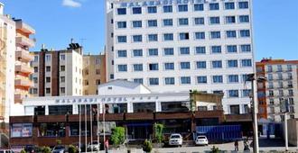 Malabadi Hotel - Diyarbakır - Building