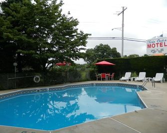 Twin Oaks Motel - Manasquan - Piscina
