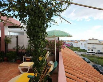 Hospederia V Centenario - Estepona - Balkong