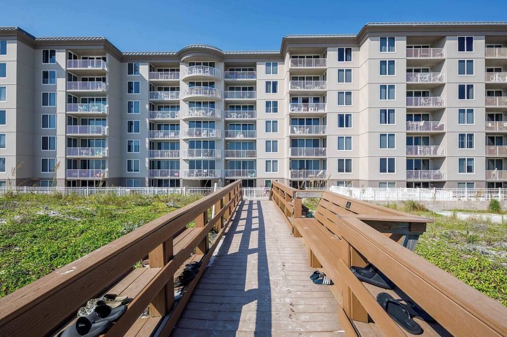 Island Princess Beach Resort by Panhandle Getaways - Fort Walton Beach - Bygning