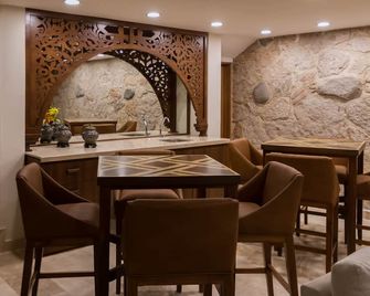 Hotel Lindo Ajijic Bed & Breakfast - Ajijic