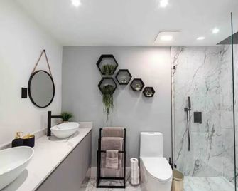dream space to relax in miami - South Miami Heights