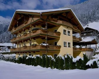 Villa Haidacher Relax & Lifestyle Apartments - Zell am Ziller - Budynek