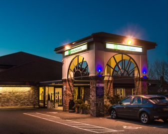 Holiday Inn Express Peterborough By IHG - Peterborough - Bygning