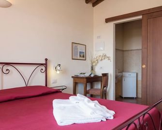 Bed & Breakfast Suvereto - Suvereto - Slaapkamer