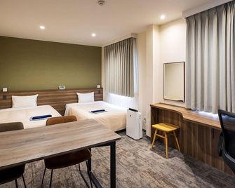 Hotel Kiraku - יאמאגוצ'י - חדר שינה