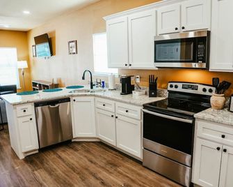 New 2BR, 2B, 251 11th NE, unit1 - Paris - Cucina